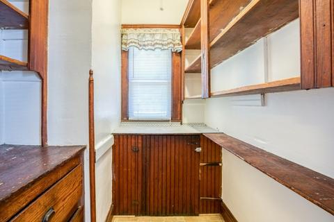 868 Armory St, Springfield, MA 01107 photo 9