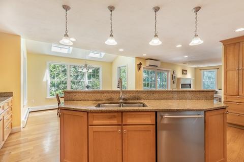 5 Abbott Rd, Maynard, MA 01754 photo 8
