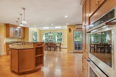 5 Abbott Rd, Maynard, MA 01754 photo 2