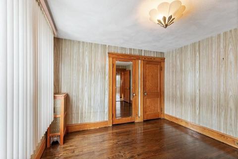 29 Winthrop Rd, Everett, MA 02149 photo 12