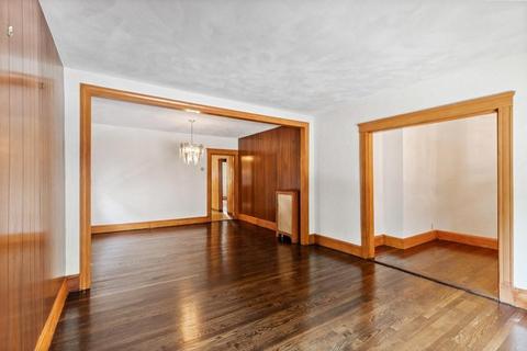29 Winthrop Rd, Everett, MA 02149 photo 2