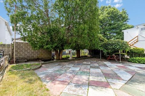 29 Winthrop Rd, Everett, MA 02149 photo 28