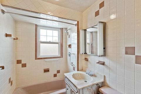 29 Winthrop Rd, Everett, MA 02149 photo 23