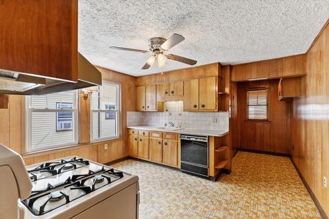 29 Winthrop Rd, Everett, MA 02149 photo 5