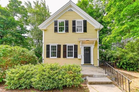 4 College Pl, Dedham, MA 02026 photo 1