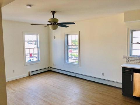 79 E Central St, Worcester, MA 01605 photo 3