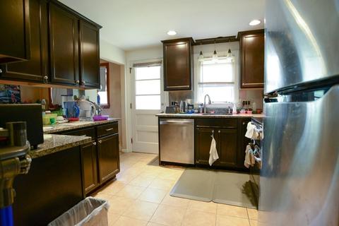 20 Smith Rd, Randolph, MA 02368 photo 4