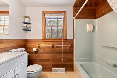 67 Circle Dr, Framingham, MA 01702 photo 9