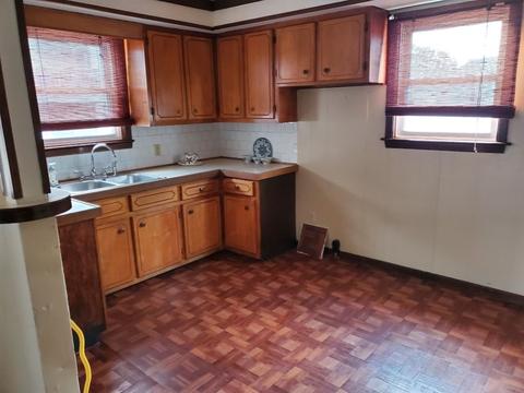 224 Doyle St, Fall River, MA 02723 photo 12