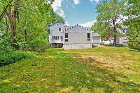 64 Blacksmith Dr, Needham, MA 02492 photo 38