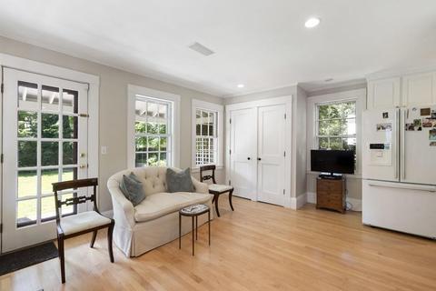 17 Chestnut St, Dedham, MA 02026 photo 12