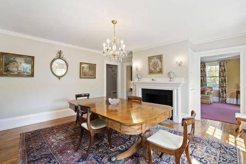 17 Chestnut St, Dedham, MA 02026 photo 8