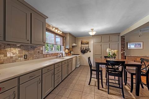 41 Spring St, Stoneham, MA 02180 photo 13