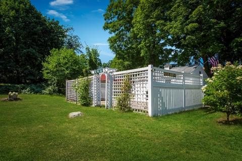 41 Spring St, Stoneham, MA 02180 photo 7