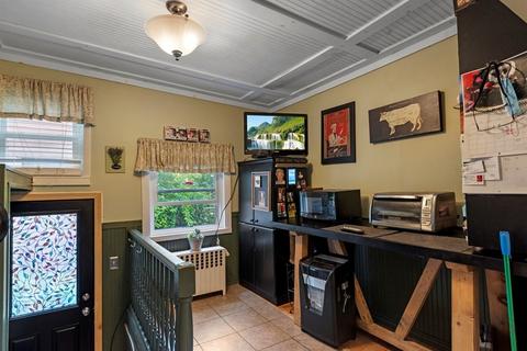 41 Spring St, Stoneham, MA 02180 photo 15