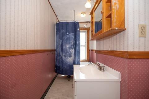 209 Burncoat St, Worcester, MA 01606 photo 18