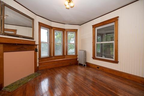 209 Burncoat St, Worcester, MA 01606 photo 8