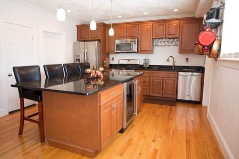 44 Hemlock St, Walpole, MA 02032 photo 5