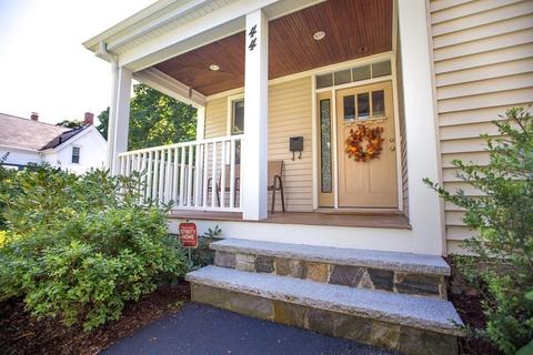 44 Hemlock St, Walpole, MA 02032 photo 2