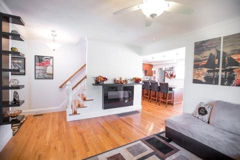 44 Hemlock St, Walpole, MA 02032 photo 17
