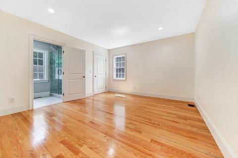 384 E Foxboro St, Sharon, MA 02067 photo 23
