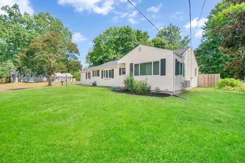 135 Bartels St, Springfield, MA 01128 photo 2