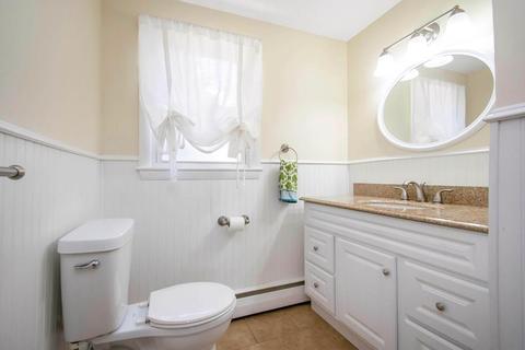 135 Bartels St, Springfield, MA 01128 photo 22