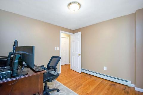 135 Bartels St, Springfield, MA 01128 photo 33