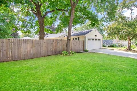 135 Bartels St, Springfield, MA 01128 photo 5