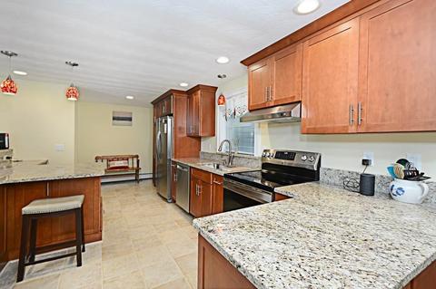 10 Doris Rd, Framingham, MA 01701 photo 11