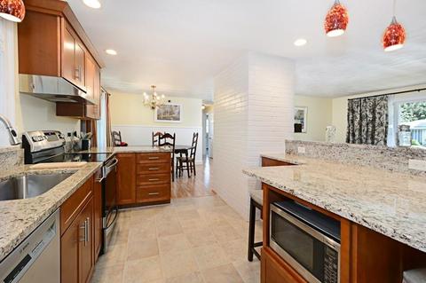 10 Doris Rd, Framingham, MA 01701 photo 13
