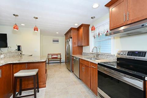 10 Doris Rd, Framingham, MA 01701 photo 12