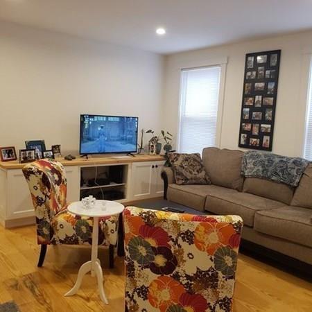 20 Choate St, Fall River, MA 02723 photo 4