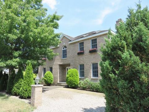 24 Clover Ln, Mashpee, MA 02649 photo 1