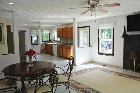 24 Clover Ln, Mashpee, MA 02649 photo 5