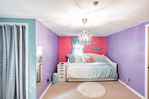 26 Winding Ln, Springfield, MA 01118 photo 16