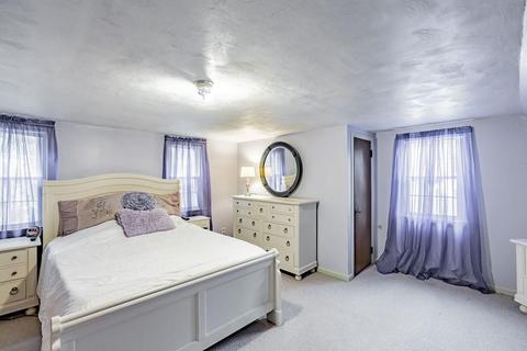 26 Winding Ln, Springfield, MA 01118 photo 19
