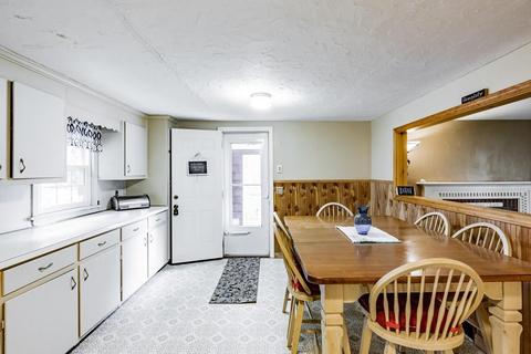 26 Winding Ln, Springfield, MA 01118 photo 2