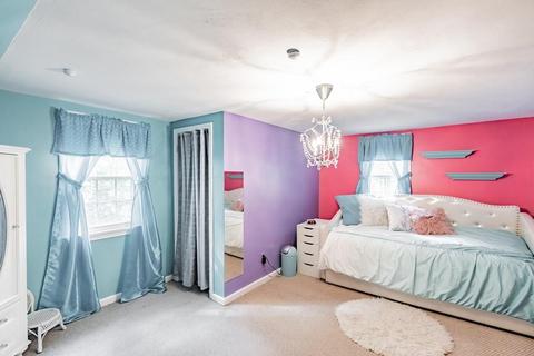 26 Winding Ln, Springfield, MA 01118 photo 15