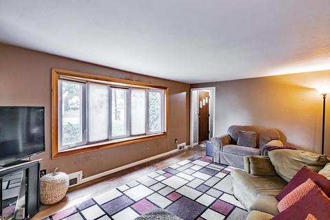 26 Winding Ln, Springfield, MA 01118 photo 9