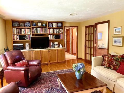 32 Robbins Rd, Walpole, MA 02081 photo 14