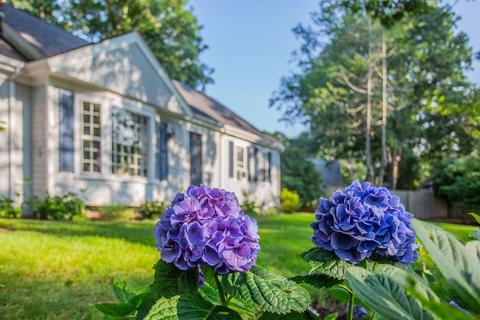 137 Seagate Ln, Hyannis, MA 02601 photo 1