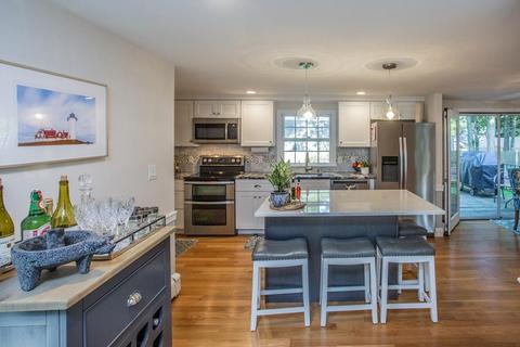 137 Seagate Ln, Hyannis, MA 02601 photo 4