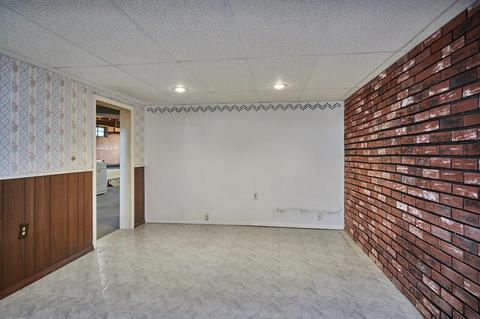 116 Harding St, Chicopee, MA 01013 photo 27