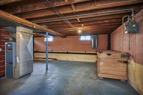 116 Harding St, Chicopee, MA 01013 photo 24
