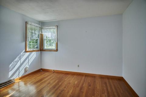 116 Harding St, Chicopee, MA 01013 photo 15
