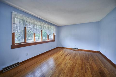 116 Harding St, Chicopee, MA 01013 photo 12