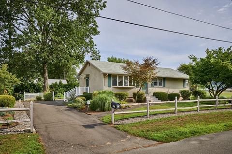 116 Harding St, Chicopee, MA 01013 photo 2