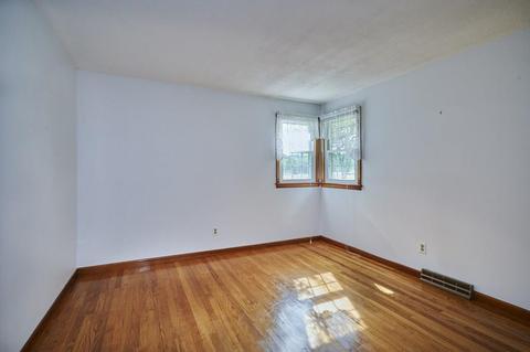 116 Harding St, Chicopee, MA 01013 photo 17