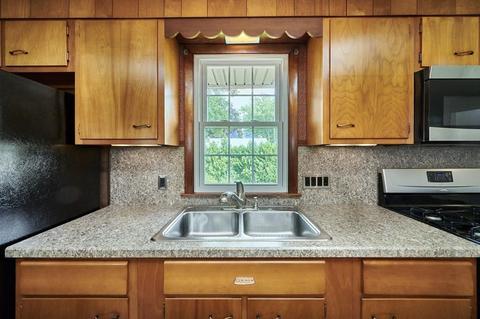 116 Harding St, Chicopee, MA 01013 photo 10
